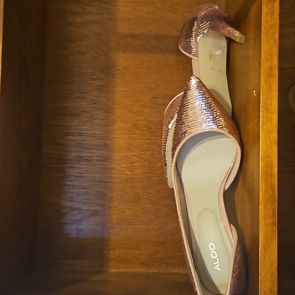 ALDO shimmery rosegold heels / worn once - Picture 3 of 4